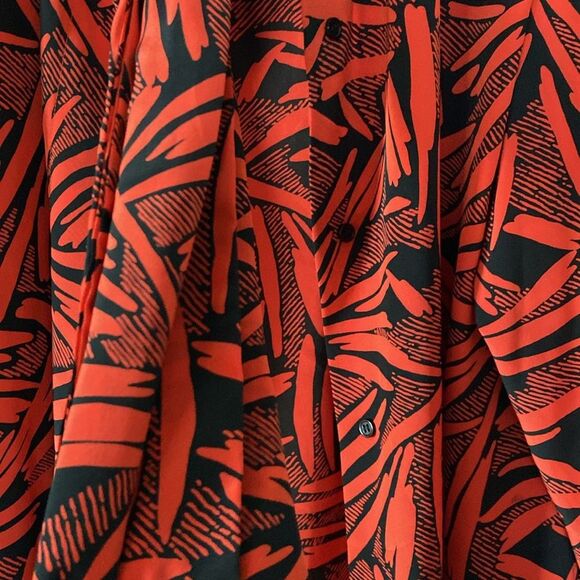 Vintage orange and black blouse.  Size 18.  Removable bow. - Picture 4 of 7